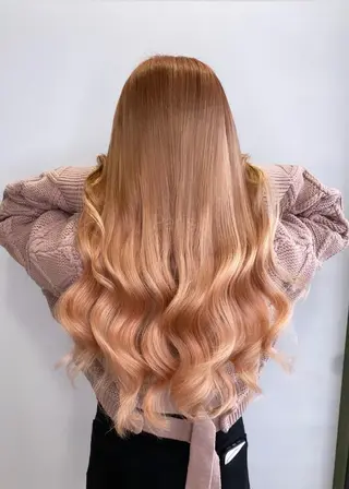 ロング カラー パーマ ヘアアレンジ ハイトーン カラーのヘアスタイル