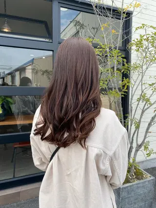 ロング maco 艶感ハイトーン🦋のヘアスタイル