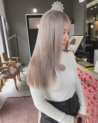ロング カラー 宇佐美 柊のヘアスタイル