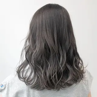 ミディアム カラー トクシ ーのヘアスタイル