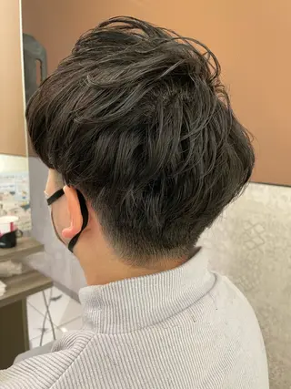 ショート パーマ メンズ 透明感カラー& メンズアイブロウ専門のヘアスタイル