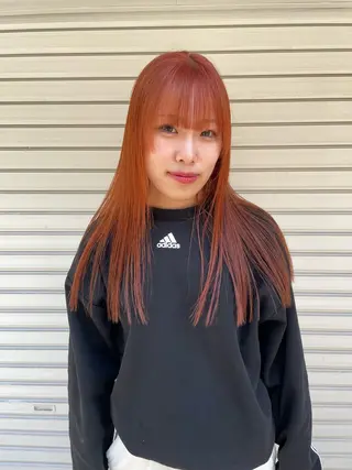 ロング カラー オカモト ミユウのヘアスタイル