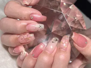 ネイル マツエク・マツパ アイブロウ Nail&eye Belire 新宿のネイルデザイン
