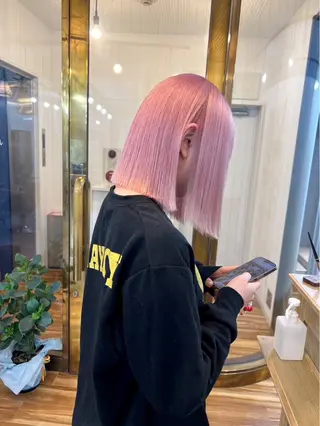 カラー yuu /N° 大分中央町店のヘアスタイル