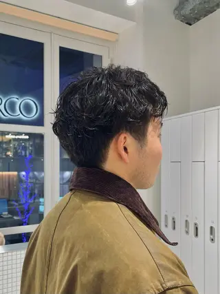 ショート パーマ メンズ 渡邊 百咲のヘアスタイル
