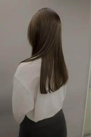 ロング カラー 日南乃/柔らか ブラウンカラーのヘアスタイル