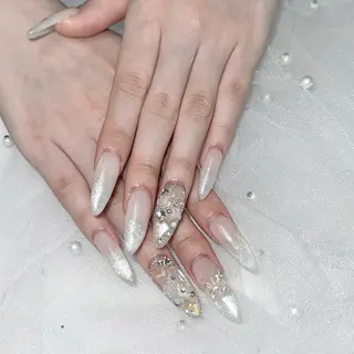 ネイル LAUR Natsukiのネイルデザイン