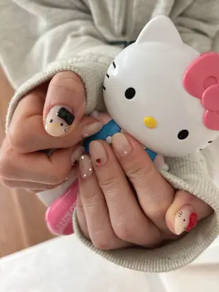 ネイル ｈｕｉｔ． 結衣のネイルデザイン