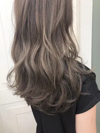 ロング カラー パーマ ヘアアレンジ ヘアケア特化型サロン newi 梅田のヘアスタイル
