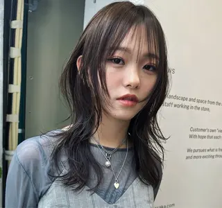 セミロング ハッシュカット カシマハヤトのヘアスタイル