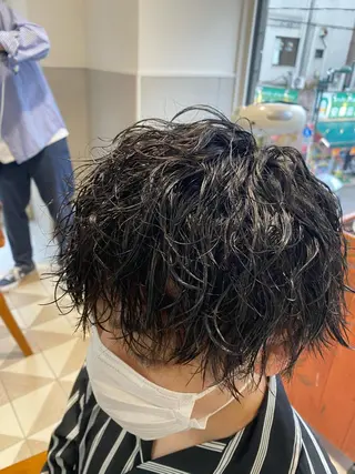 ショート カラー パーマ ヘアアレンジ メンズ メンズパーマの巨匠 鈴木純のヘアスタイル