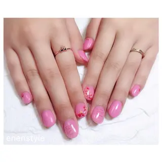 ショート ネイル 👑enen style👑のネイルデザイン