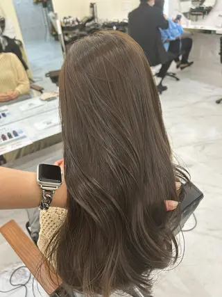 ロング カラー アイブロウ レイヤーカット🤍 RINAのヘアスタイル