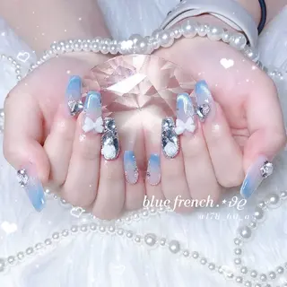 ネイル HAPPINAS🎀  れん🖤痛ネイルのネイルデザイン