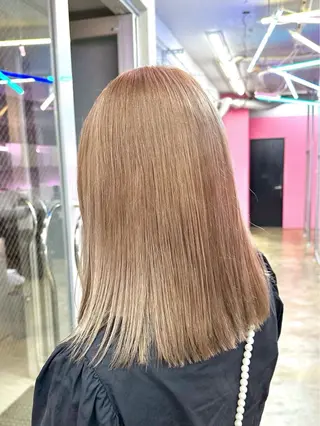 ミディアム カラー うる艶カラー /縮毛矯正✨レオンのヘアスタイル