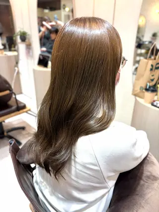 ロング カラー 菅原 渚のヘアスタイル