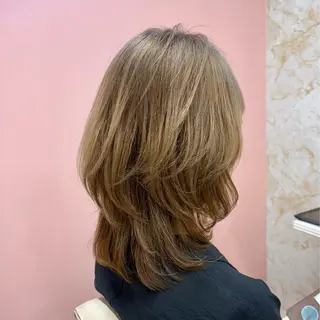 ミディアム カラー 津村 慶のヘアスタイル
