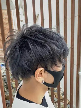 カラー SALOWIN栄 高須大貴のヘアスタイル