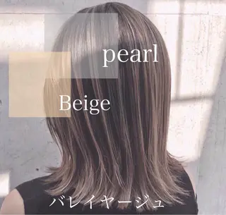 ミディアム カラー AKI アキのヘアスタイル