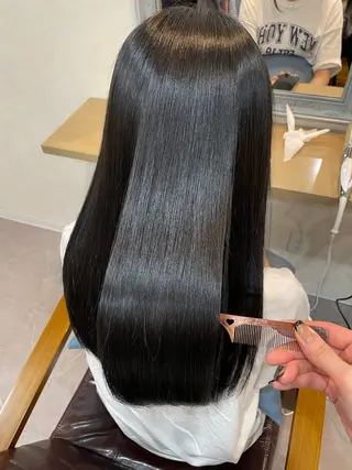 ロング 近澤 佑香のヘアスタイル