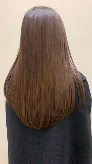 ロング ayaka 縮毛矯正レイヤーのヘアスタイル