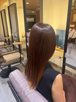 ロング カラー 鈴木 沙都のヘアスタイル