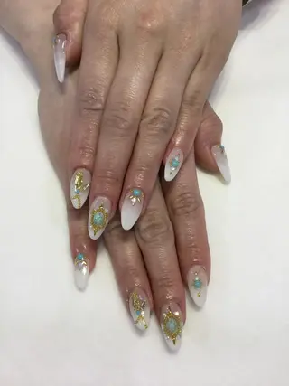 ネイル 💎🐰 saki. m 🐰💎のネイルデザイン