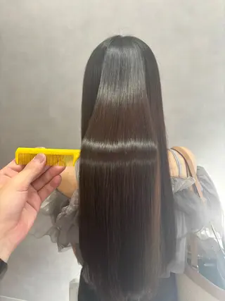 ロング かがみ/メンテナンス カット無料のヘアスタイル