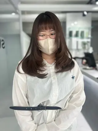 ミディアム ️💜akari💜 ハイトーン/レイヤーのヘアスタイル