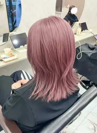 ミディアム 🦋ハイトーン🦋 石山 希理🦋のヘアスタイル