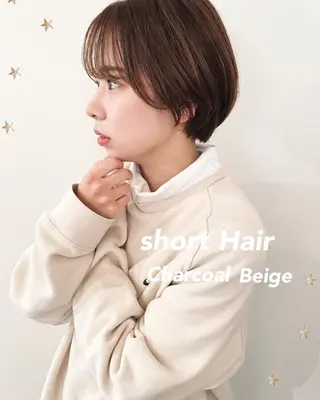 ショート カラー 市川 千夏のヘアスタイル