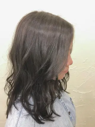 セミロング カラー MASANA 🎱ディレクターのヘアスタイル