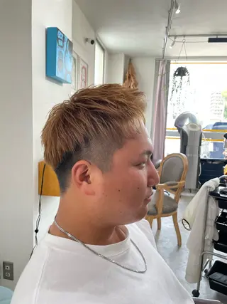 ショート カラー メンズ ユ カの眉毛・アイブロウイメージ