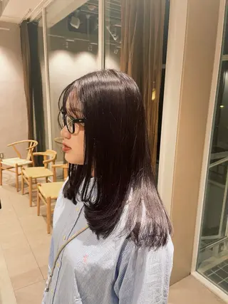 セミロング 渡邊 百咲のヘアスタイル