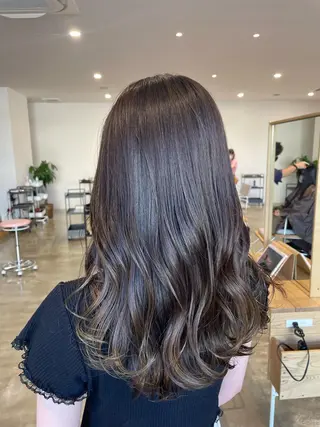 セミロング 鈴木 つかさのヘアスタイル