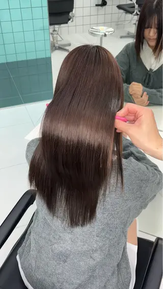 セミロング 縮毛矯正特化 髪質改善辻良輝のヘアスタイル