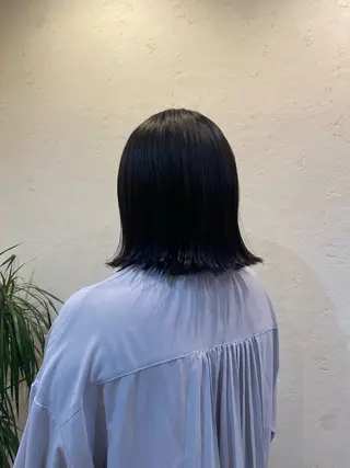 ミディアム カラー 佐々木 愛里のヘアスタイル