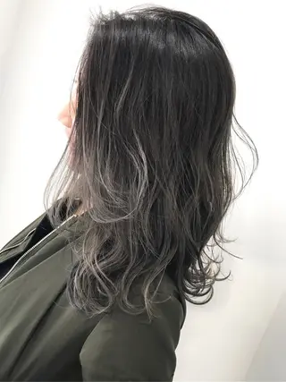 ミディアム カラー 若杉 諒のヘアスタイル