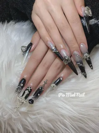 ロング Pio Mielのネイルデザイン