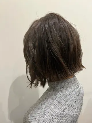 ミディアム たかはし あかりのヘアスタイル