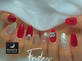 ネイル Moons nail 💅✨のネイルデザイン
