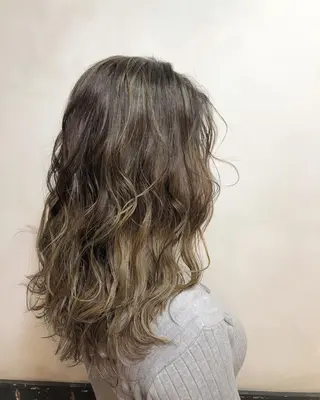 セミロング カラー ヘアアレンジ 綺麗な髪質にしたい方 限定🌈清水 祥のヘアスタイル