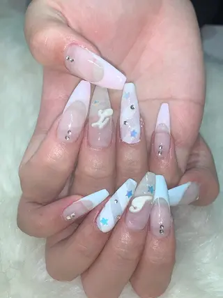 ネイル さゆり￤推しキャラ ￤ロングネイル🩷のネイルデザイン