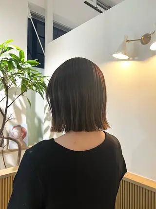 ミディアム 安藤 暁のヘアスタイル