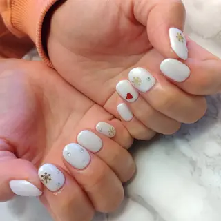 ネイル ジェヌインネイル 河内のネイルデザイン