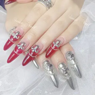 ネイル Queening 🦋のネイルデザイン