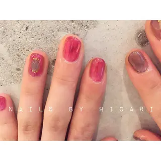 ショート カラー ネイル マツエク・マツパ illum hicariのネイルデザイン