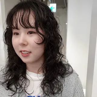 セミロング パーマ 🌐サトウ リョウ🌐のヘアスタイル