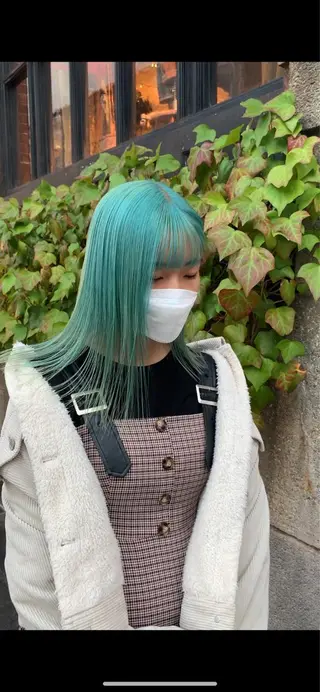 セミロング カラー れい🫧 ハイトーン特化のヘアスタイル