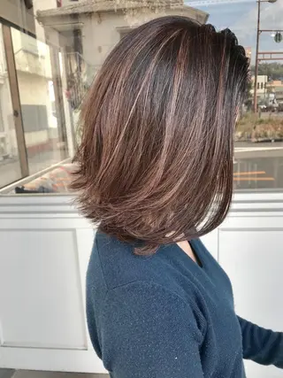 ミディアム カラー ヘアアレンジ Mariana/ 鶴原-ハイライトのヘアスタイル